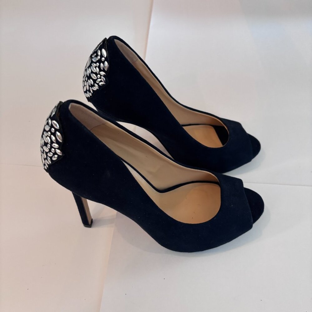 American Glamour Badgley Mischka Suede Peep Toe 3 Inch Heel Shoe Size 6